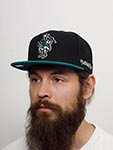 Бейсболка MITCHELL NESS арт. 6HSFSH22051-BCEBLCK Boston Celtics NBA (черный / зеленый)
